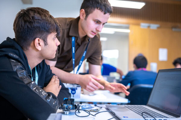 Faculty of STEM - Dukes Cambridge