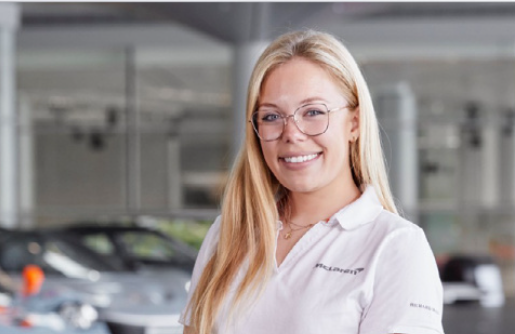 Ella Podmore MBE, Materials Engineer at McLaren Automotive, and professional on the Engineer Summer Experience