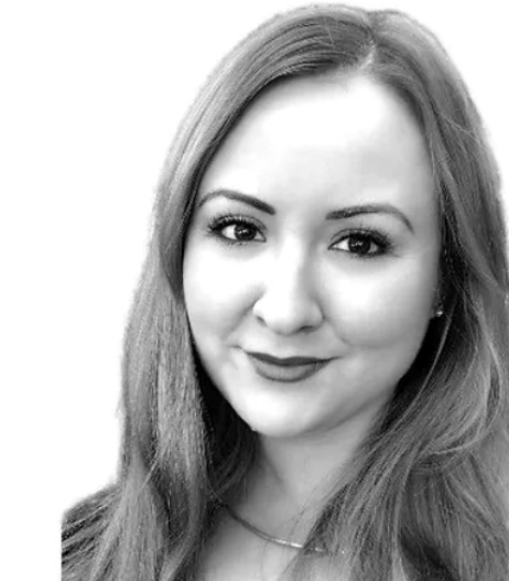Dr Evie Hay, dentistry professional on the Dentist Summer Experience